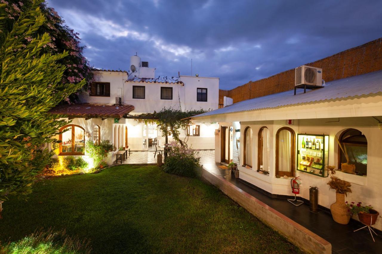 Posada De Rosas Mendoza Exterior photo